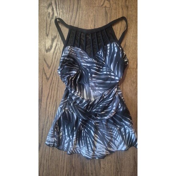 Alisha Levine Black & White Slimming Skirted One-Piece Swimsuit Women's Size 10 - Picture 1 of 5